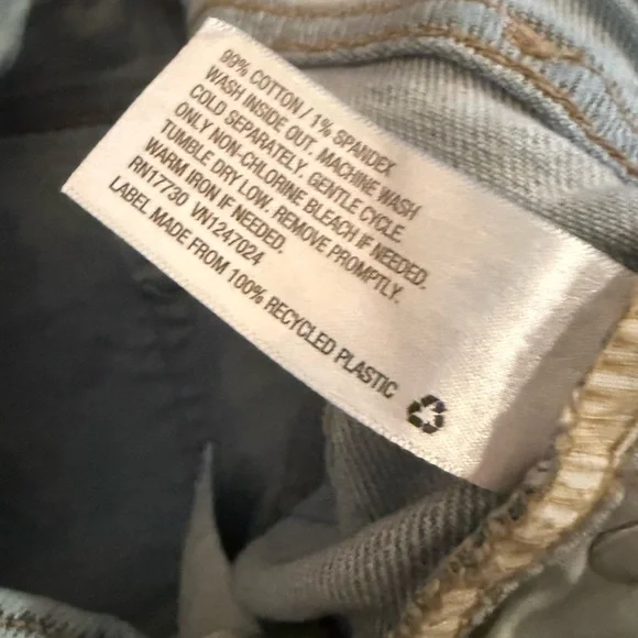 Wild Fable Size 2 Straight Leg Super High Rise Light Blue Distressed Jeans - Picture 5 of 7